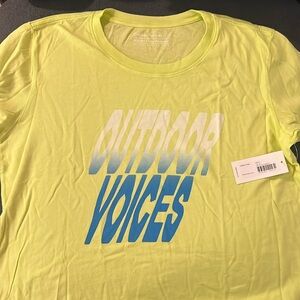 Outdoor voices yellow cropped tee